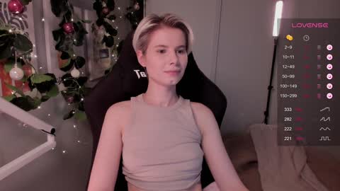 Mia online show from 12.23.24