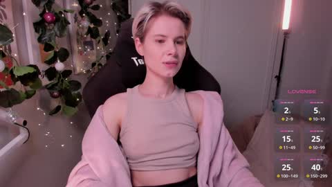 Mia online show from 01.04.25