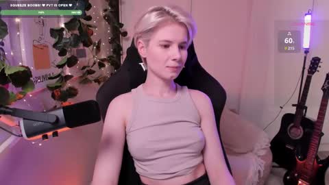 Mia online show from 02.09.25