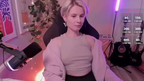 Mia online show from 03.08.25