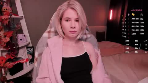 Mia online show from 11.30.25