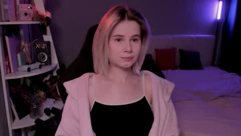 Mia online show from 02.21.26