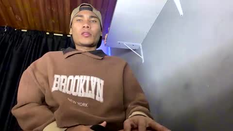 Snapshot of imperial_lust chatting on 09.30.25 imperial_lust online show from 09.30.25