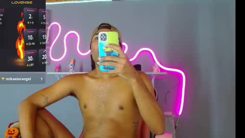 Snapshot of imperial_lust chatting on 10.06.25 imperial_lust online show from 10.06.25