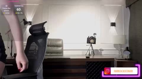 Karen  online show from 02.24.26