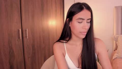 Snapshot of imsaraah chatting on 11.02.25 sarah online show from 11.02.25