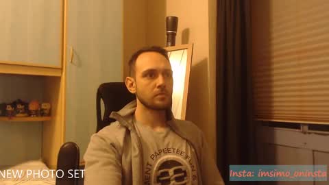 Snapshot of imsimo chatting on 02.04.25 Simo online show from 02.04.25