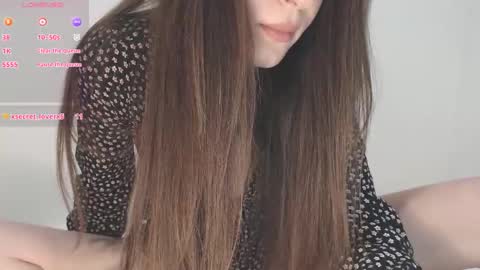 Snapshot of imsiri chatting on 01.12.25 Siri online show from 01.12.25