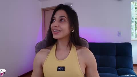 Snapshot of imtaylor__ chatting on 01.08.26 TAYLOR online show from 01.08.26