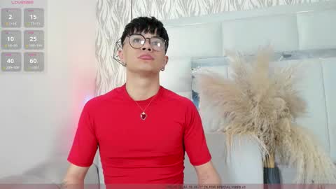 Snapshot of imxjoel chatting on 11.24.25 Joel online show from 11.24.25