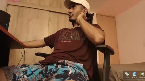 Daniel   thumb up me please its important Im new INDEPENDENT MODEL online show from 02.15.26