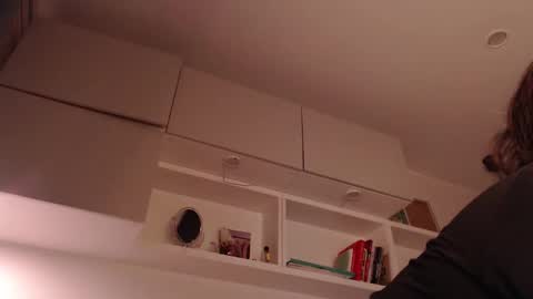 Lin online show from 09.13.25