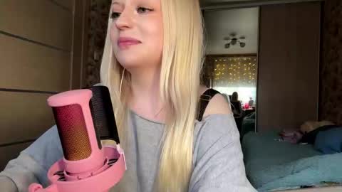 Lola online show from 03.13.26