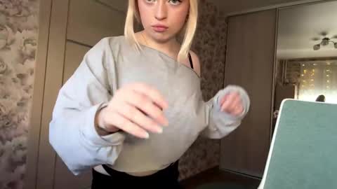 Lola online show from 03.14.26