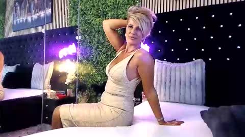 inanna_ishtar1 online show from 10.12.25