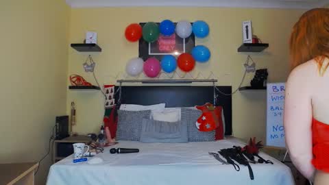 Snapshot of inannalove chatting on 12.21.24 inannalove online show from 12.21.24