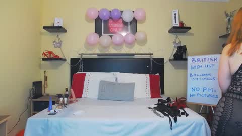 Snapshot of inannalove chatting on 01.10.25 inannalove online show from 01.10.25