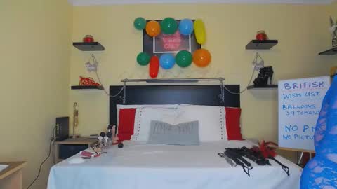 Snapshot of inannalove chatting on 02.08.25 inannalove online show from 02.08.25