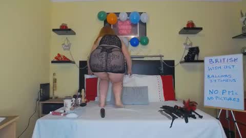 Snapshot of inannalove chatting on 02.13.25 inannalove online show from 02.13.25