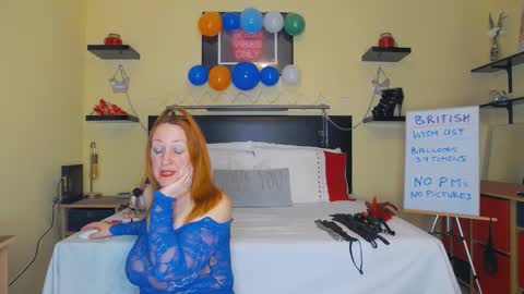 Snapshot of inannalove chatting on 02.16.25 inannalove online show from 02.16.25