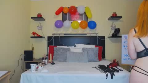 Snapshot of inannalove chatting on 03.06.25 inannalove online show from 03.06.25