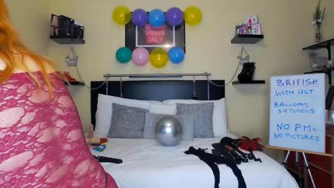 Snapshot of inannalove chatting on 11.08.25 inannalove online show from 11.08.25