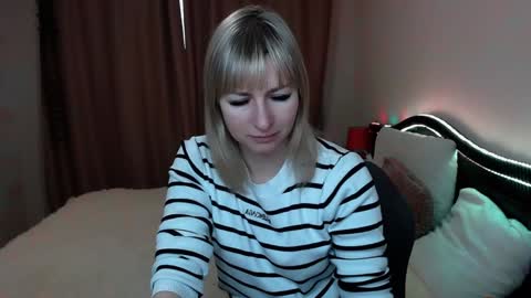 incredible_ariela online show from 12.27.24