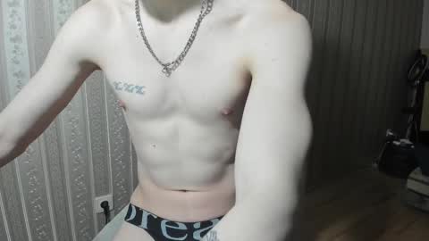 Snapshot of incredibleguy1 chatting on 03.02.25 IncredibleGuy online show from 03.02.25