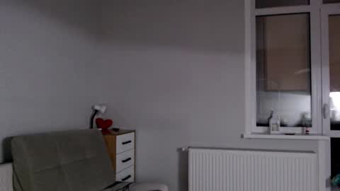 Della online show from 12.08.24