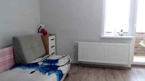 Della online show from 03.08.25