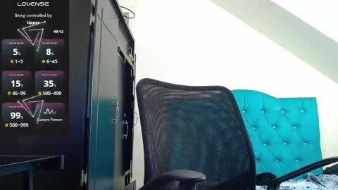 Snapshot of incubus_couple1 chatting on 02.25.25 incubus_couple1 online show from 02.25.25