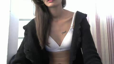 India Model online show from 12.25.24