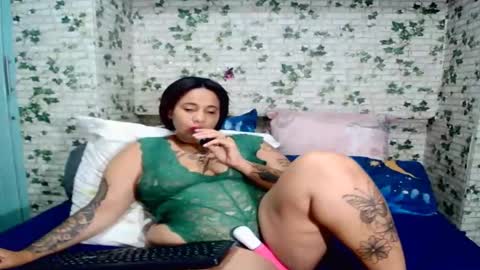 Snapshot of indian_candyxx chatting on 03.23.26 Candy cat online show from 03.23.26