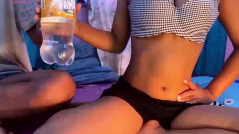 Snapshot of indian_couple247 chatting on 10.24.25 new indian couple online show from 10.24.25