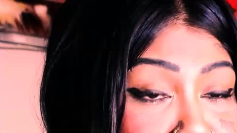 Snapshot of indian_dreamgirl chatting on 09.29.25 Bella Ambrosia online show from 09.29.25