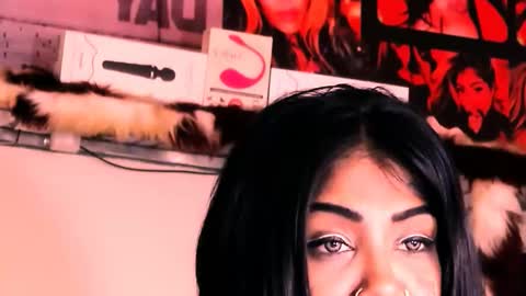 Snapshot of indian_dreamgirl chatting on 10.26.25 Bella Ambrosia online show from 10.26.25