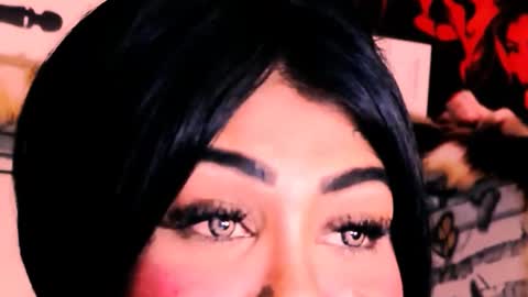 Snapshot of indian_dreamgirl chatting on 11.29.25 Bella Ambrosia online show from 11.29.25