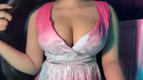 Snapshot of indian_raya chatting on 11.13.25 Raya online show from 11.13.25