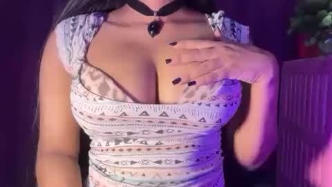 Snapshot of indian_raya chatting on 12.14.25 Raya online show from 12.14.25