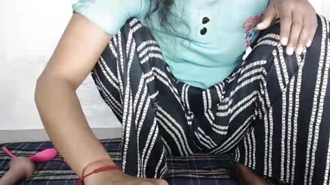 Snapshot of indian_saanvi chatting on 04.01.26 Saanu online show from 04.01.26