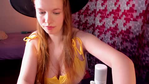 Snapshot of indian_summer_ chatting on 12.11.24 Melissa No Baby or bb sexy etc... online show from 12.11.24