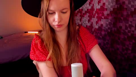 Snapshot of indian_summer_ chatting on 01.06.25 Melissa No Baby or bb sexy etc... online show from 01.06.25