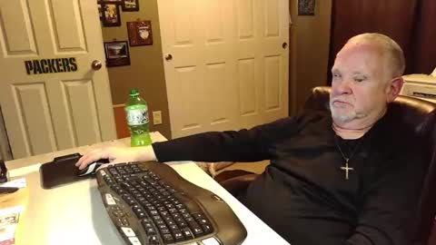 Snapshot of indianapapa chatting on 11.11.25 Papa online show from 11.11.25