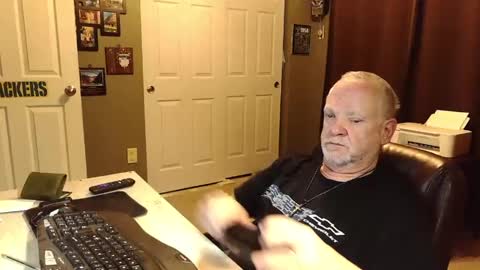 Snapshot of indianapapa chatting on 11.14.25 Papa online show from 11.14.25