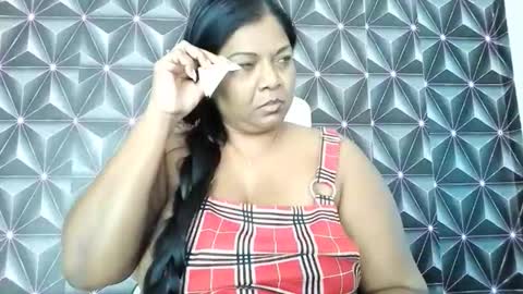 indiandelia online show from 12.23.25