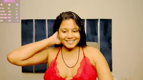 PARADISEQUEEN online show from 02.25.25