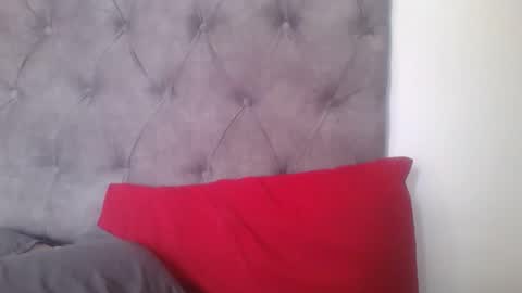 Snapshot of indianjasmin chatting on 12.17.24 priya online show from 12.17.24