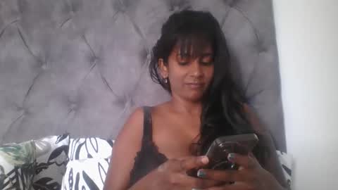 Snapshot of indianjasmin chatting on 01.08.25 priya online show from 01.08.25