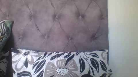 Snapshot of indianjasmin chatting on 01.14.25 priya online show from 01.14.25