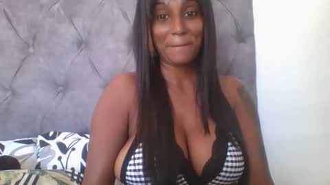 Snapshot of indianjasmin chatting on 03.01.25 priya online show from 03.01.25